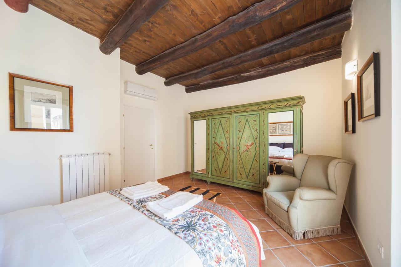 Palazzo Marigliano - Serviced Apartments Nápoles Exterior foto